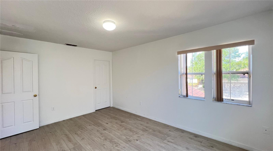 DAVENPORT, Florida 33896, 5 Bedrooms Bedrooms, ,3 BathroomsBathrooms,Residential,For Sale,ROSSELLI,0,MFRS5130916