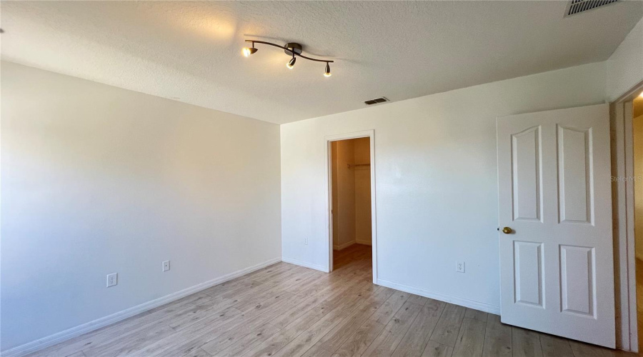 DAVENPORT, Florida 33896, 5 Bedrooms Bedrooms, ,3 BathroomsBathrooms,Residential,For Sale,ROSSELLI,0,MFRS5130916