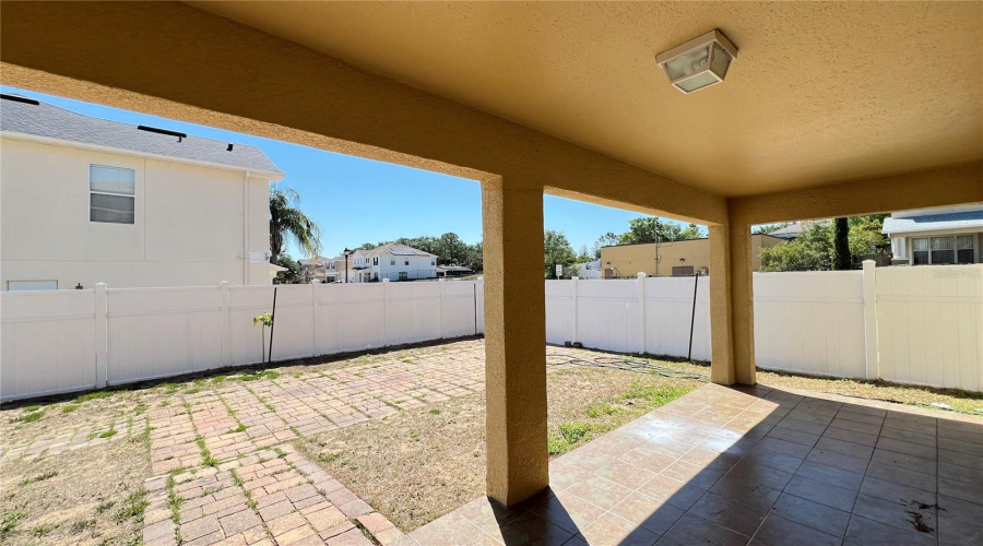 DAVENPORT, Florida 33896, 5 Bedrooms Bedrooms, ,3 BathroomsBathrooms,Residential,For Sale,ROSSELLI,0,MFRS5130916