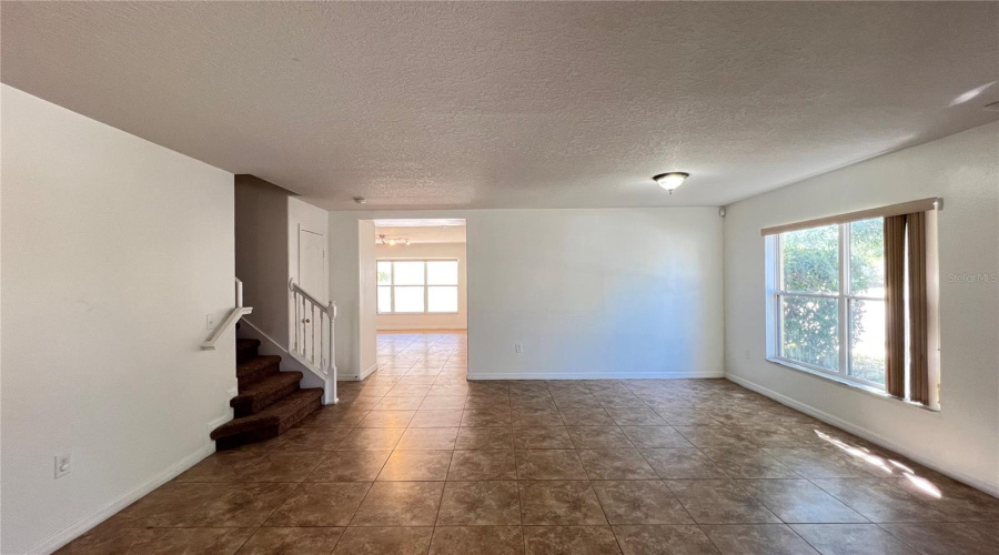 DAVENPORT, Florida 33896, 5 Bedrooms Bedrooms, ,3 BathroomsBathrooms,Residential,For Sale,ROSSELLI,0,MFRS5130916