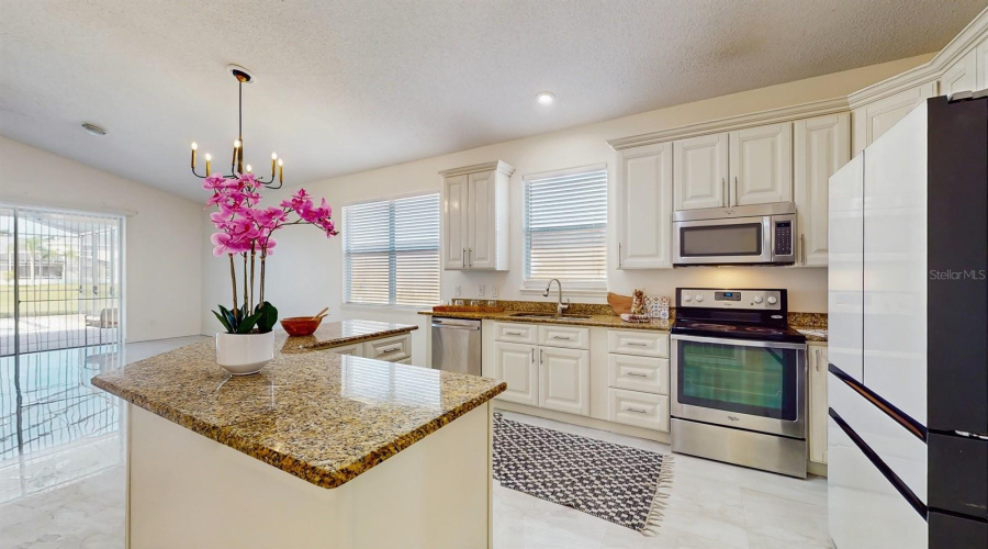 KISSIMMEE, Florida 34746, 4 Bedrooms Bedrooms, ,2 BathroomsBathrooms,Residential,For Sale,TRAPSIDE,0,MFRO6317494