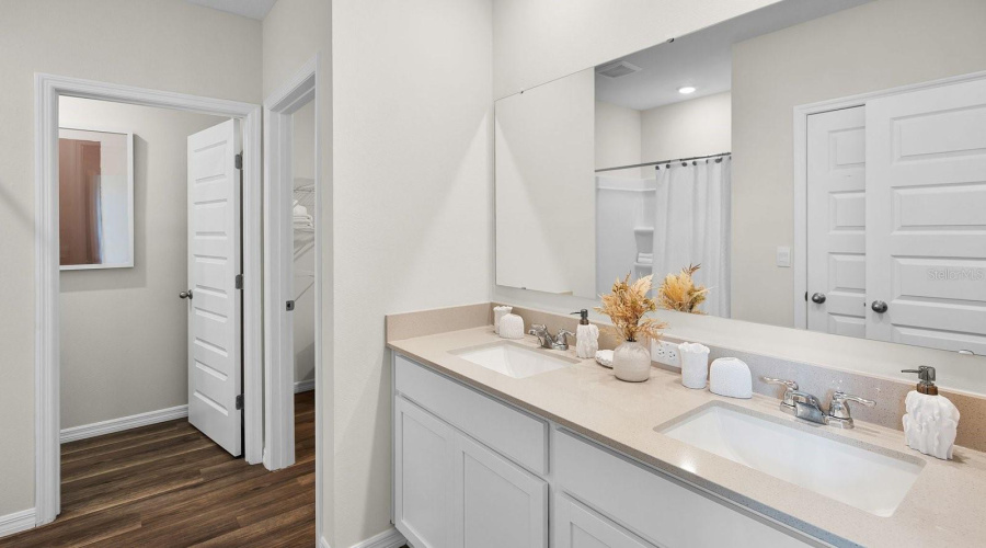 DAVENPORT, Florida 33837, 5 Bedrooms Bedrooms, ,3 BathroomsBathrooms,Residential,For Sale,MOULIN,0,MFRO6327752