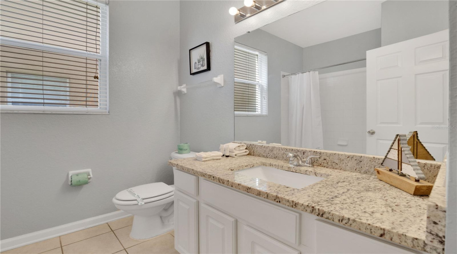 KISSIMMEE, Florida 34747, 7 Bedrooms Bedrooms, ,4 BathroomsBathrooms,Residential,For Sale,BASNETT,0,MFRO6327614
