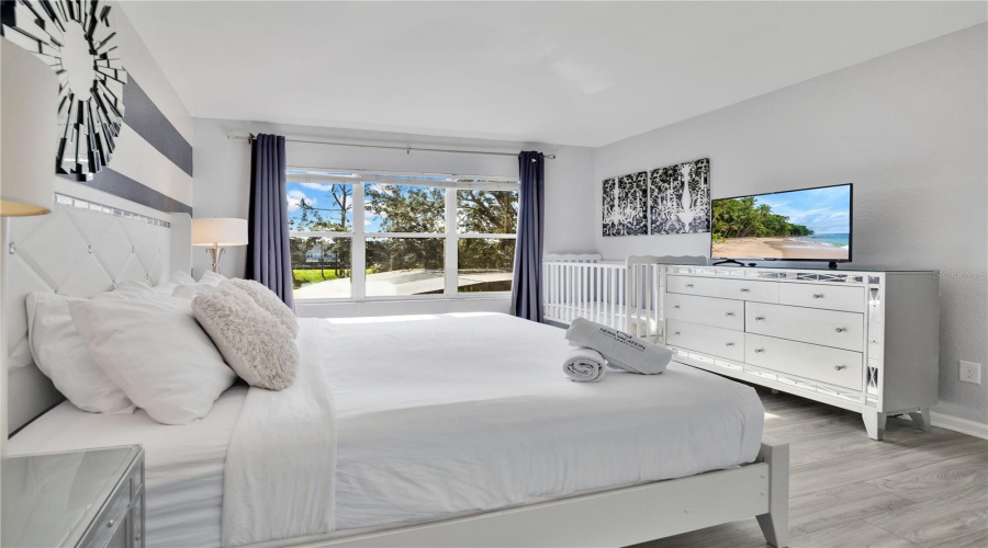 KISSIMMEE, Florida 34747, 7 Bedrooms Bedrooms, ,4 BathroomsBathrooms,Residential,For Sale,BASNETT,0,MFRO6327614