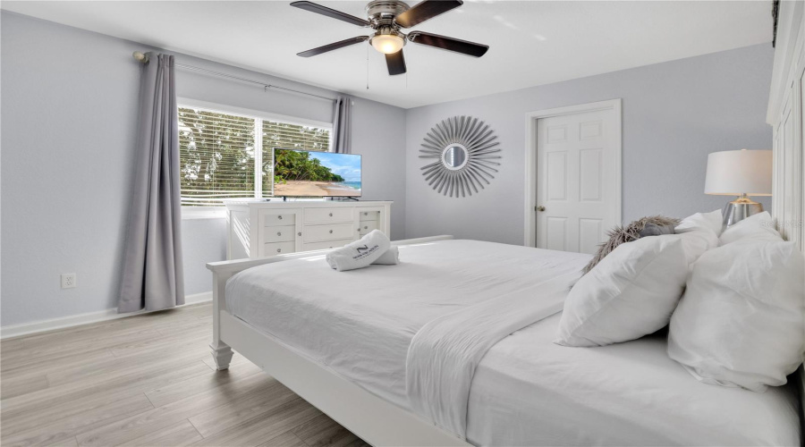KISSIMMEE, Florida 34747, 7 Bedrooms Bedrooms, ,4 BathroomsBathrooms,Residential,For Sale,BASNETT,0,MFRO6327614
