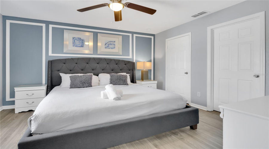 KISSIMMEE, Florida 34747, 7 Bedrooms Bedrooms, ,4 BathroomsBathrooms,Residential,For Sale,BASNETT,0,MFRO6327614