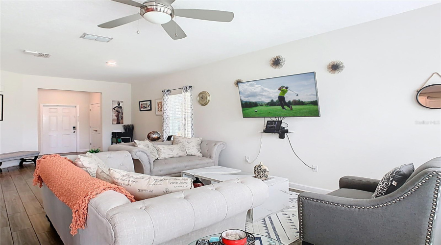 DAVENPORT, Florida 33896, 3 Bedrooms Bedrooms, ,2 BathroomsBathrooms,Residential,For Sale,BLACKWOLF RUN,0,MFRO6327110