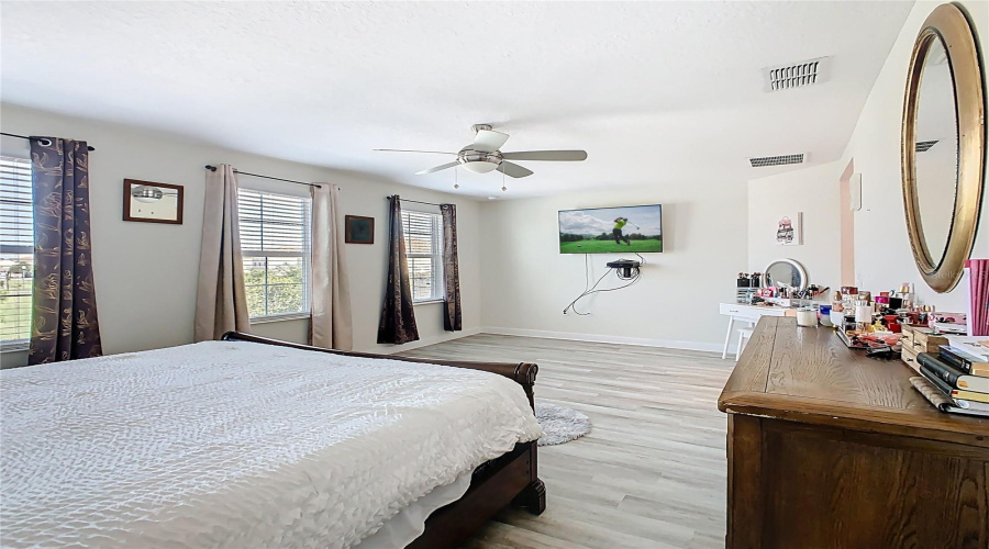 DAVENPORT, Florida 33896, 3 Bedrooms Bedrooms, ,2 BathroomsBathrooms,Residential,For Sale,BLACKWOLF RUN,0,MFRO6327110