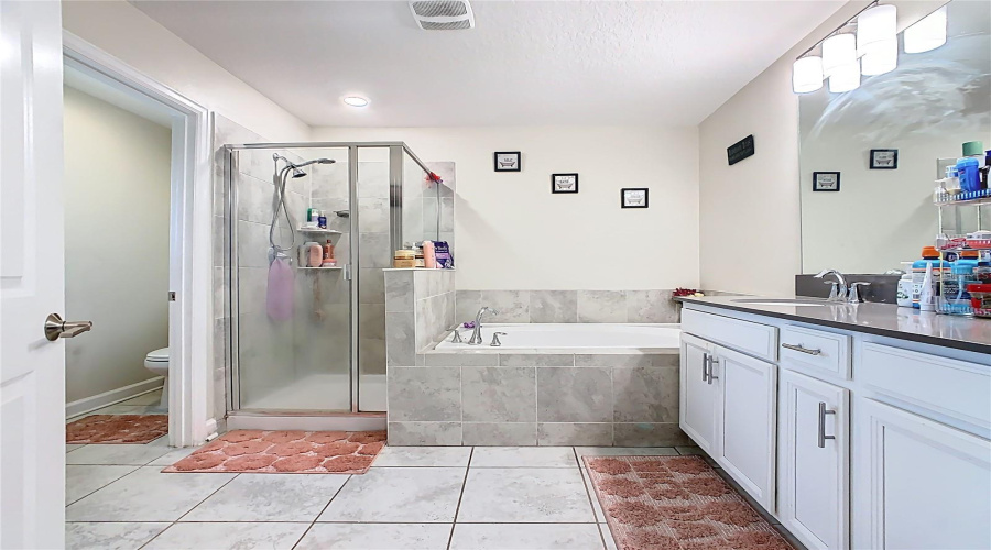 DAVENPORT, Florida 33896, 3 Bedrooms Bedrooms, ,2 BathroomsBathrooms,Residential,For Sale,BLACKWOLF RUN,0,MFRO6327110