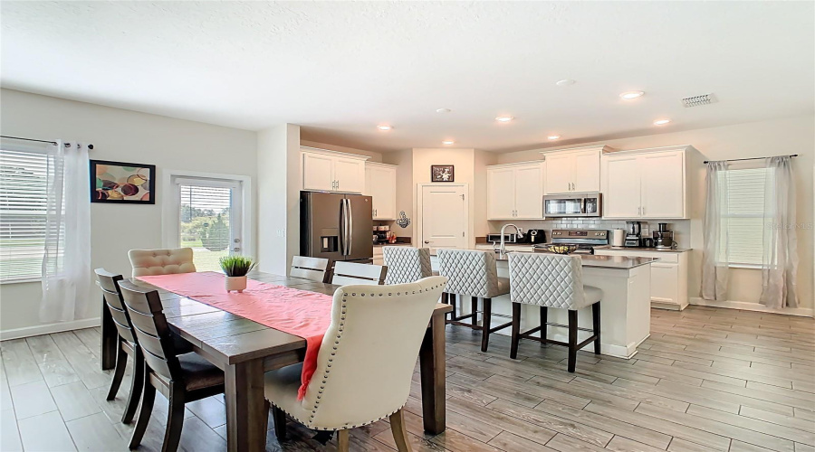 DAVENPORT, Florida 33896, 3 Bedrooms Bedrooms, ,2 BathroomsBathrooms,Residential,For Sale,BLACKWOLF RUN,0,MFRO6327110