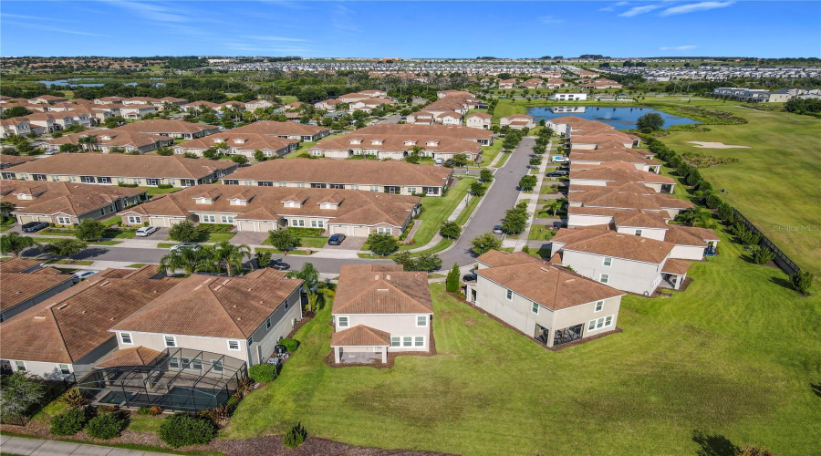 DAVENPORT, Florida 33896, 3 Bedrooms Bedrooms, ,2 BathroomsBathrooms,Residential,For Sale,BLACKWOLF RUN,0,MFRO6327110