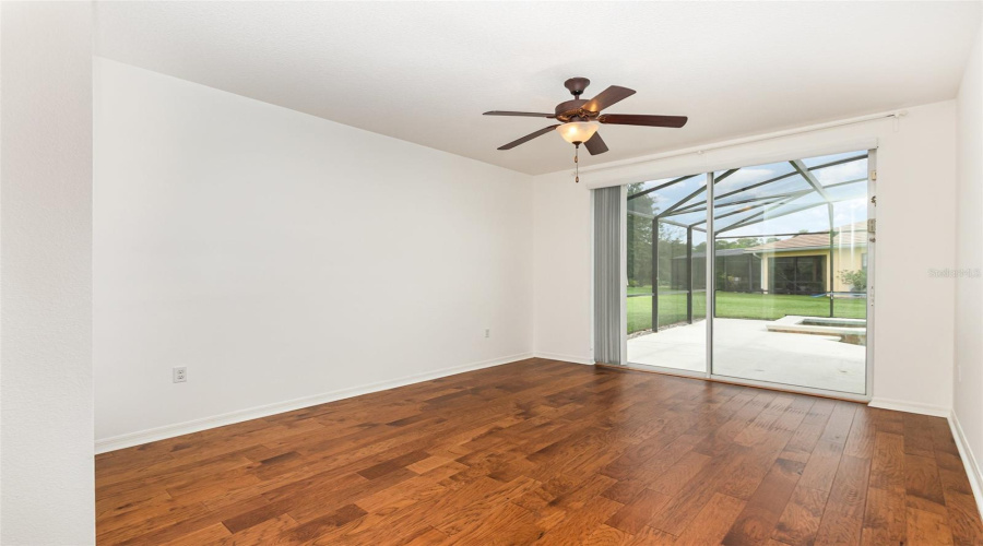 KISSIMMEE, Florida 34747, 6 Bedrooms Bedrooms, ,3 BathroomsBathrooms,Residential,For Sale,PAOLOS,0,MFRO6327230