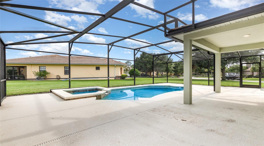 KISSIMMEE, Florida 34747, 6 Bedrooms Bedrooms, ,3 BathroomsBathrooms,Residential,For Sale,PAOLOS,0,MFRO6327230