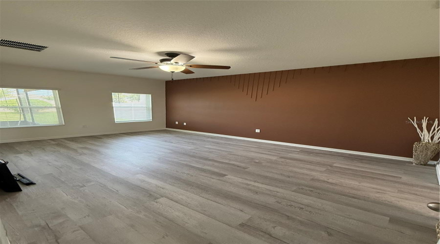 DAVENPORT, Florida 33837, 3 Bedrooms Bedrooms, ,2 BathroomsBathrooms,Residential,For Sale,DISA,0,MFRS5130888