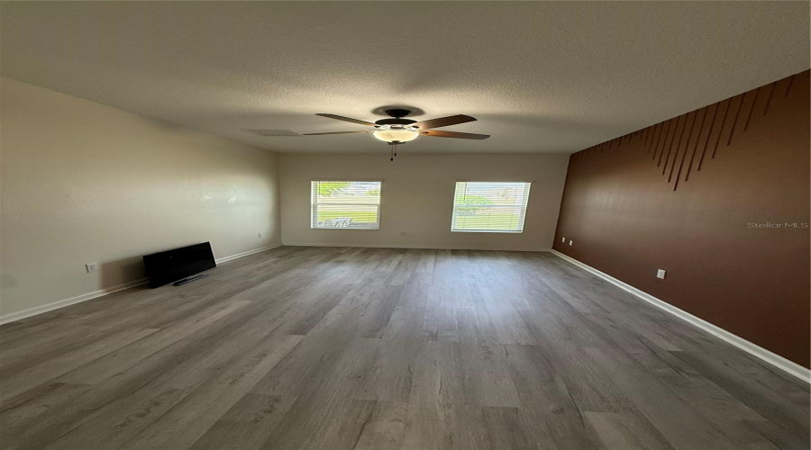 DAVENPORT, Florida 33837, 3 Bedrooms Bedrooms, ,2 BathroomsBathrooms,Residential,For Sale,DISA,0,MFRS5130888