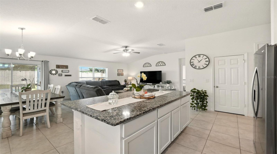 KISSIMMEE, Florida 34746, 4 Bedrooms Bedrooms, ,2 BathroomsBathrooms,Residential,For Sale,CASA DEL REY,0,MFRS5130926