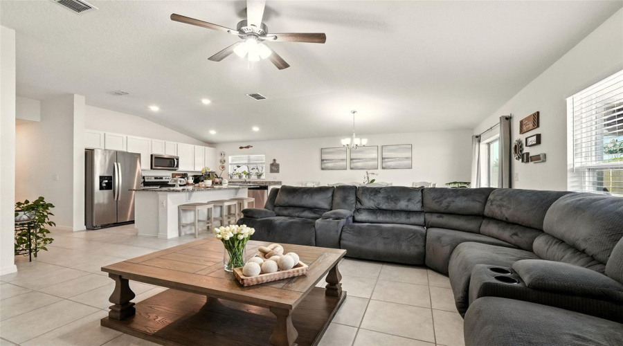 KISSIMMEE, Florida 34746, 4 Bedrooms Bedrooms, ,2 BathroomsBathrooms,Residential,For Sale,CASA DEL REY,0,MFRS5130926