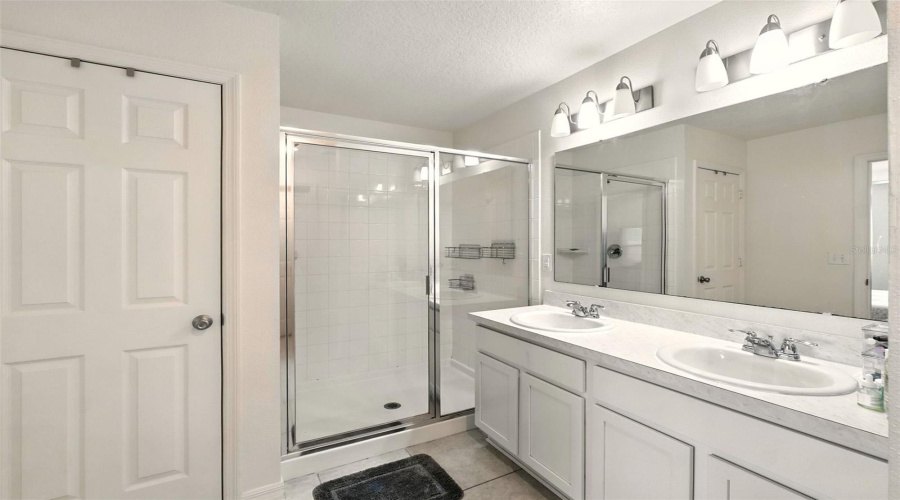 KISSIMMEE, Florida 34746, 4 Bedrooms Bedrooms, ,2 BathroomsBathrooms,Residential,For Sale,CASA DEL REY,0,MFRS5130926