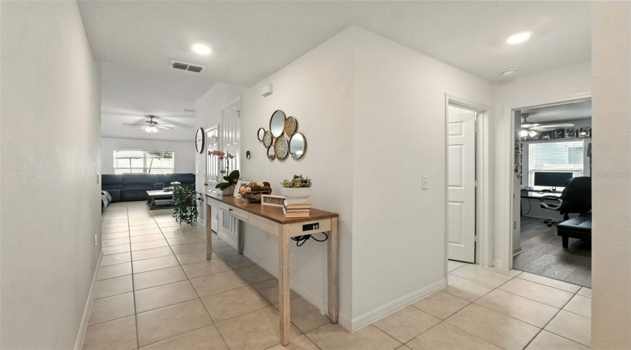 KISSIMMEE, Florida 34746, 4 Bedrooms Bedrooms, ,2 BathroomsBathrooms,Residential,For Sale,CASA DEL REY,0,MFRS5130926