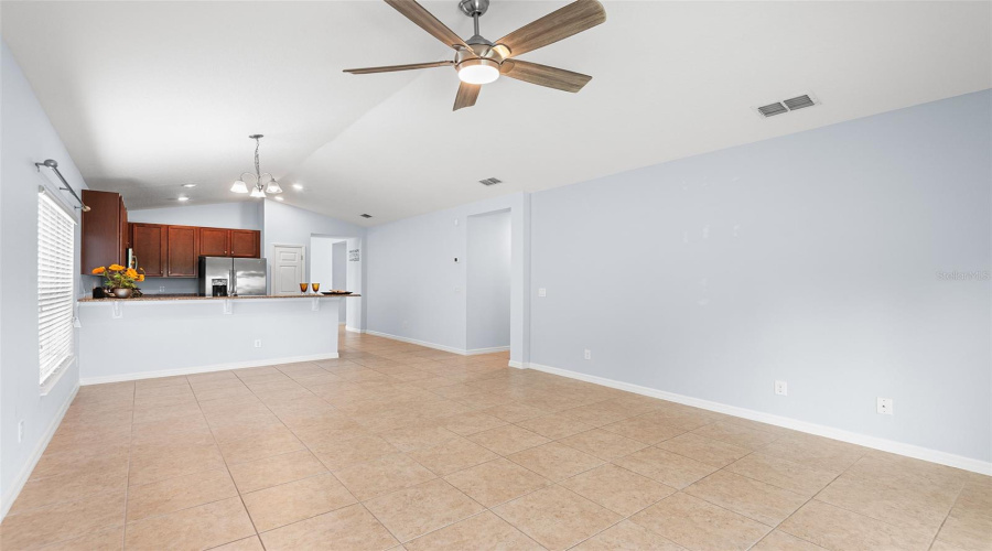 GREAT ROOM/FAMILY ROOM & KITCHEN