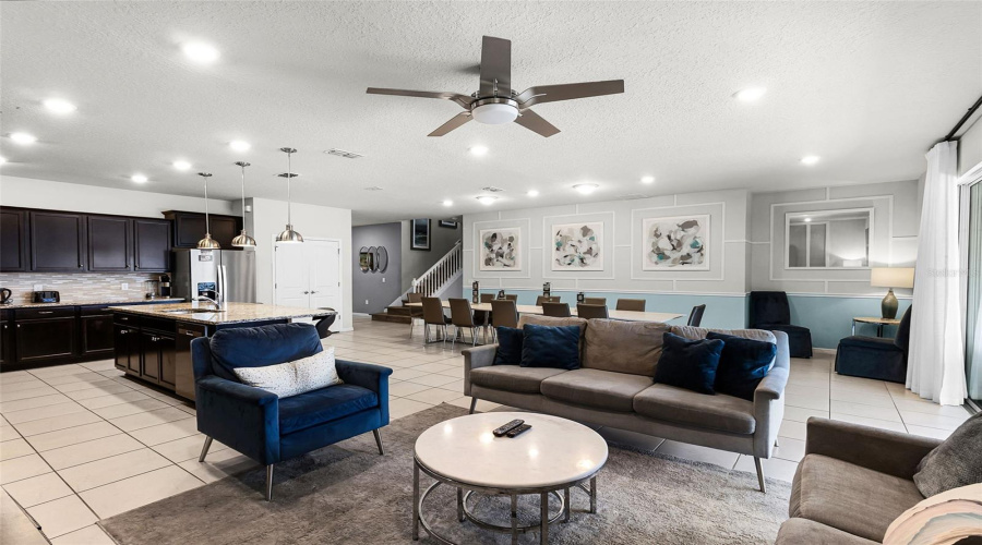 DAVENPORT, Florida 33897, 10 Bedrooms Bedrooms, ,8 BathroomsBathrooms,Residential,For Sale,LELANI,0,MFRS5130142