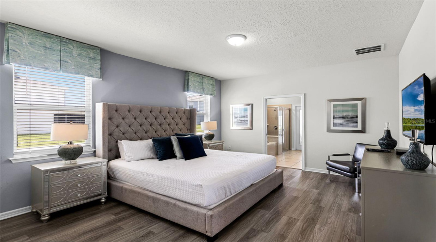 DAVENPORT, Florida 33897, 10 Bedrooms Bedrooms, ,8 BathroomsBathrooms,Residential,For Sale,LELANI,0,MFRS5130142