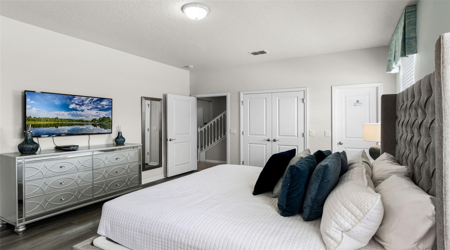 DAVENPORT, Florida 33897, 10 Bedrooms Bedrooms, ,8 BathroomsBathrooms,Residential,For Sale,LELANI,0,MFRS5130142