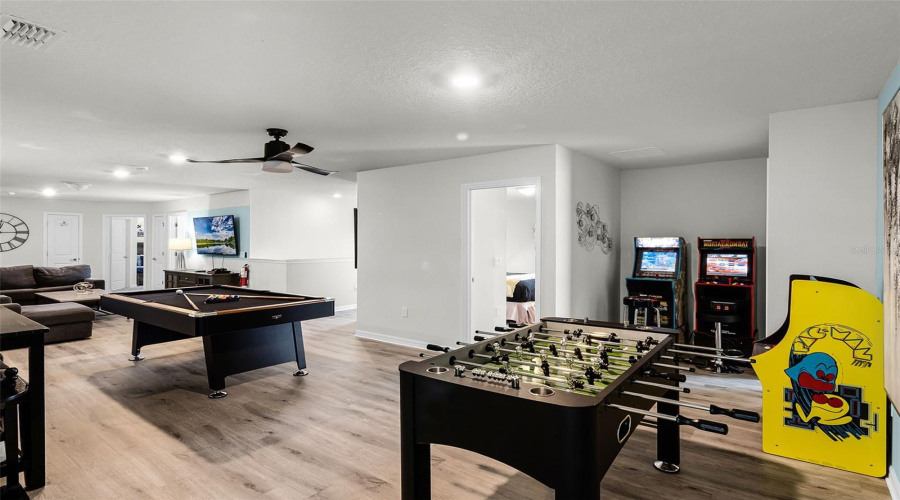 DAVENPORT, Florida 33897, 10 Bedrooms Bedrooms, ,8 BathroomsBathrooms,Residential,For Sale,LELANI,0,MFRS5130142