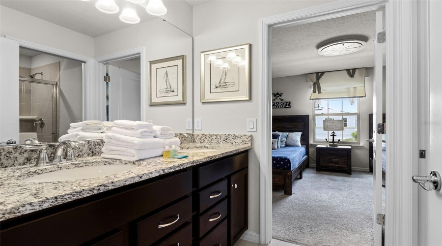 DAVENPORT, Florida 33897, 10 Bedrooms Bedrooms, ,8 BathroomsBathrooms,Residential,For Sale,LELANI,0,MFRS5130142