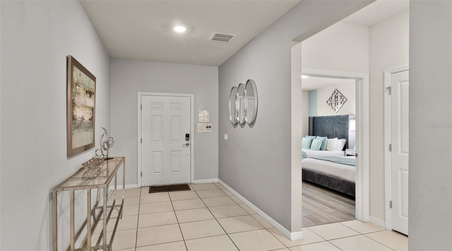 DAVENPORT, Florida 33897, 10 Bedrooms Bedrooms, ,8 BathroomsBathrooms,Residential,For Sale,LELANI,0,MFRS5130142