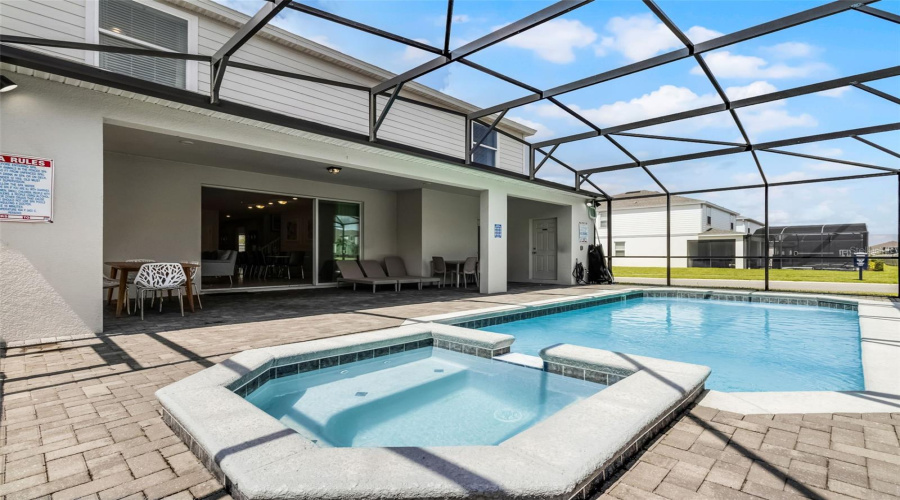 DAVENPORT, Florida 33897, 10 Bedrooms Bedrooms, ,8 BathroomsBathrooms,Residential,For Sale,LELANI,0,MFRS5130142