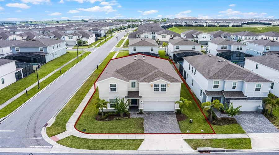 DAVENPORT, Florida 33897, 10 Bedrooms Bedrooms, ,8 BathroomsBathrooms,Residential,For Sale,LELANI,0,MFRS5130142
