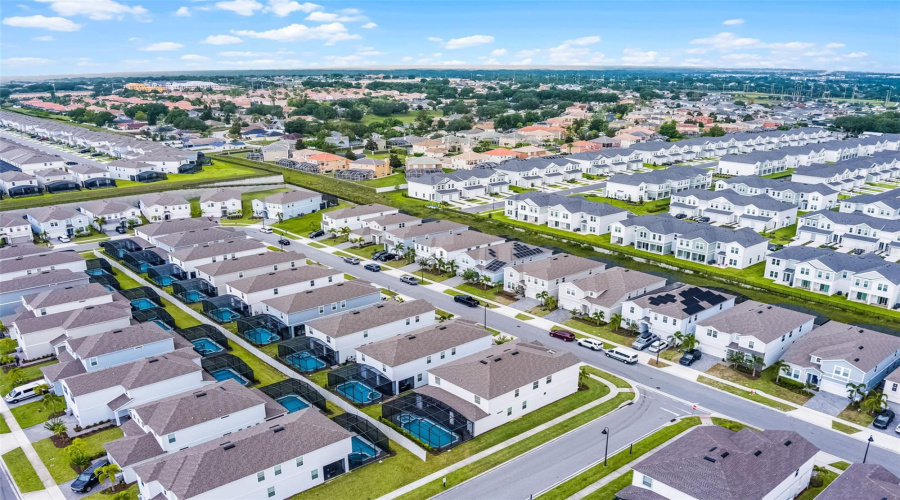 DAVENPORT, Florida 33897, 10 Bedrooms Bedrooms, ,8 BathroomsBathrooms,Residential,For Sale,LELANI,0,MFRS5130142