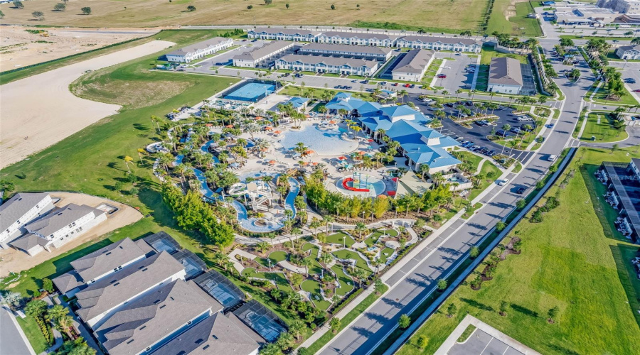 DAVENPORT, Florida 33897, 10 Bedrooms Bedrooms, ,8 BathroomsBathrooms,Residential,For Sale,LELANI,0,MFRS5130142