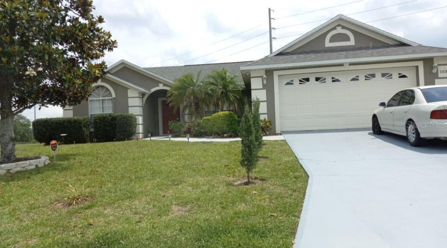 DAVENPORT, Florida 33896, 3 Bedrooms Bedrooms, ,2 BathroomsBathrooms,Residential,For Sale,VIA BIANCA,0,MFRS5131010