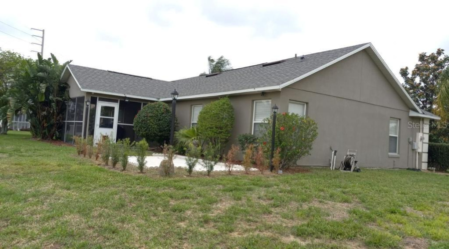 DAVENPORT, Florida 33896, 3 Bedrooms Bedrooms, ,2 BathroomsBathrooms,Residential,For Sale,VIA BIANCA,0,MFRS5131010