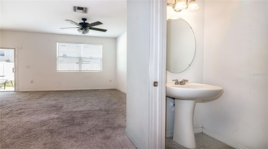DAVENPORT, Florida 33837, 3 Bedrooms Bedrooms, ,2 BathroomsBathrooms,Residential,For Sale,MERRILL,0,MFRO6325945