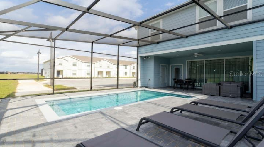 DAVENPORT, Florida 33897, 5 Bedrooms Bedrooms, ,4 BathroomsBathrooms,Residential,For Sale,PARADISE,0,MFRO6327268