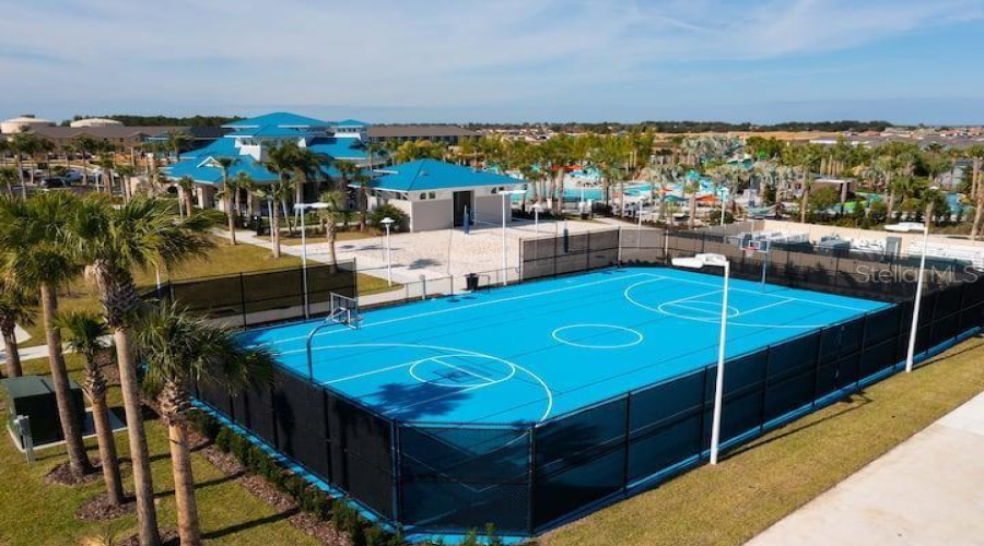 DAVENPORT, Florida 33897, 5 Bedrooms Bedrooms, ,4 BathroomsBathrooms,Residential,For Sale,PARADISE,0,MFRO6327268