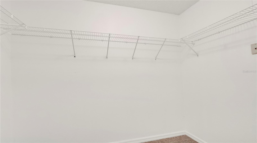 KISSIMMEE, Florida 34746, 4 Bedrooms Bedrooms, ,3 BathroomsBathrooms,Residential,For Sale,EAGLE POINTE,0,MFRO6326374