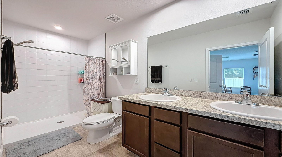 DAVENPORT, Florida 33837, 4 Bedrooms Bedrooms, ,2 BathroomsBathrooms,Residential,For Sale,BUTTON SAGE,0,MFRO6327891