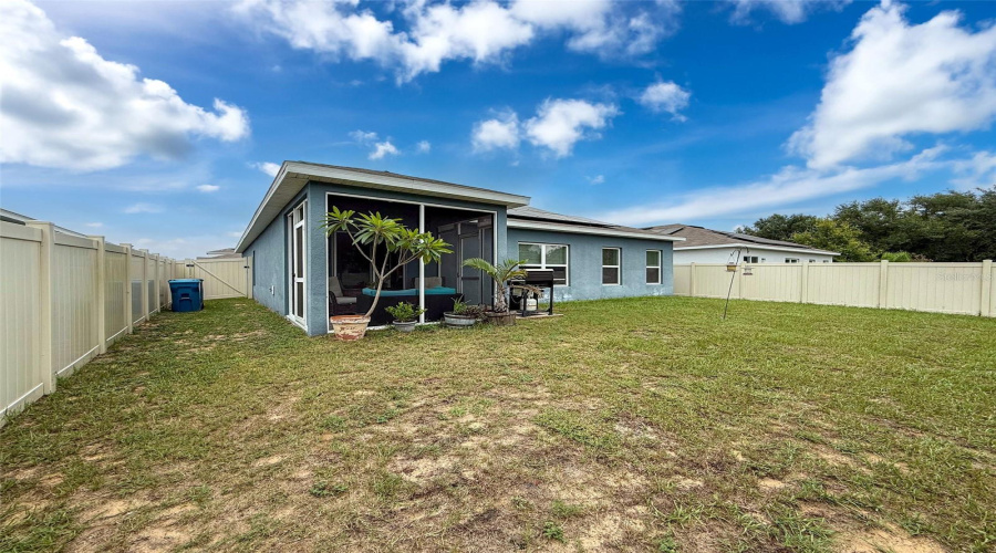 DAVENPORT, Florida 33837, 4 Bedrooms Bedrooms, ,2 BathroomsBathrooms,Residential,For Sale,BUTTON SAGE,0,MFRO6327891