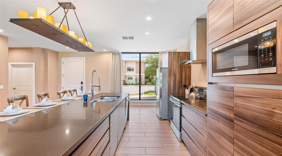 KISSIMMEE, Florida 34747, 3 Bedrooms Bedrooms, ,3 BathroomsBathrooms,Residential,For Sale,BROOKLYN,0,MFRO6327790