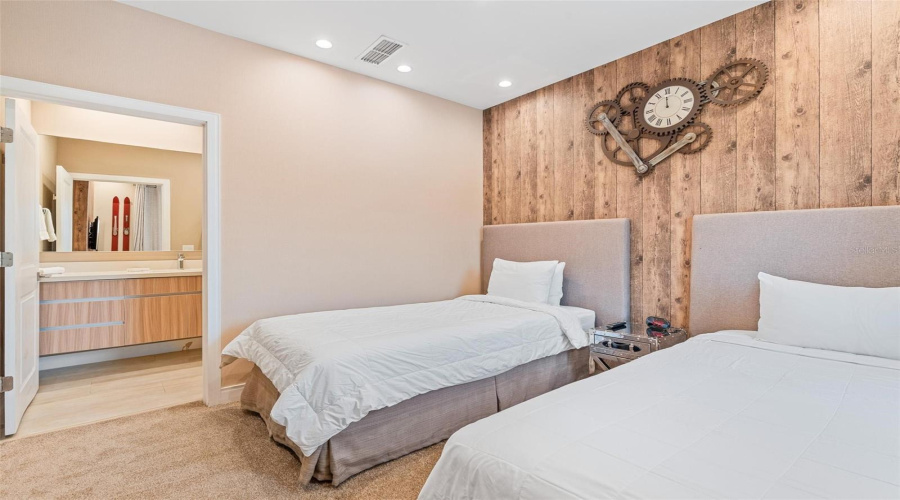 KISSIMMEE, Florida 34747, 3 Bedrooms Bedrooms, ,3 BathroomsBathrooms,Residential,For Sale,BROOKLYN,0,MFRO6327790