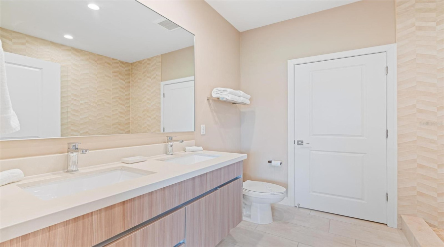 KISSIMMEE, Florida 34747, 3 Bedrooms Bedrooms, ,3 BathroomsBathrooms,Residential,For Sale,BROOKLYN,0,MFRO6327790