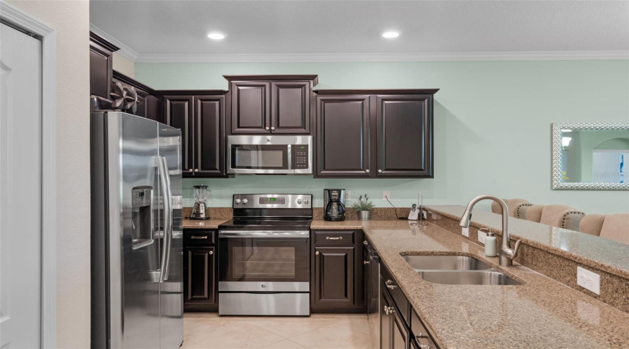 DAVENPORT, Florida 33896, 2 Bedrooms Bedrooms, ,2 BathroomsBathrooms,Residential,For Sale,AZALEA SANDS,0,MFRS5130213