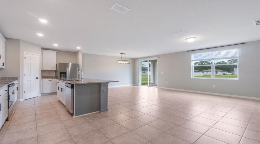 DAVENPORT, Florida 33896, 4 Bedrooms Bedrooms, ,2 BathroomsBathrooms,Residential,For Sale,VISTA VILLAGES,0,MFRO6327640