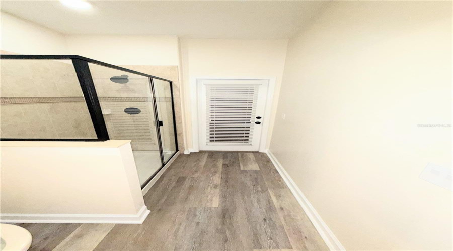 DAVENPORT, Florida 33896, 5 Bedrooms Bedrooms, ,4 BathroomsBathrooms,Residential,For Sale,MOON VALLEY,0,MFRS5131126