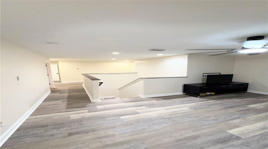 DAVENPORT, Florida 33896, 5 Bedrooms Bedrooms, ,4 BathroomsBathrooms,Residential,For Sale,MOON VALLEY,0,MFRS5131126