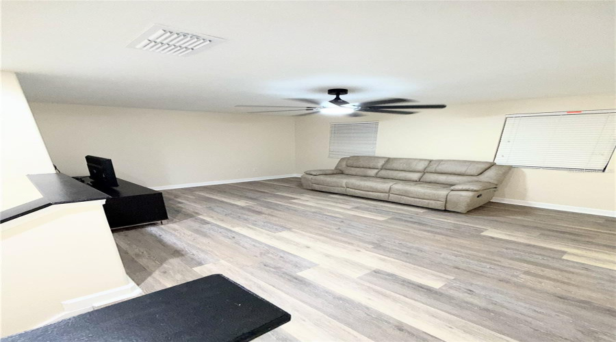 DAVENPORT, Florida 33896, 5 Bedrooms Bedrooms, ,4 BathroomsBathrooms,Residential,For Sale,MOON VALLEY,0,MFRS5131126